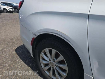 2018 Chrysler Pacifica Touring L 121.6" WB – miniatura 21