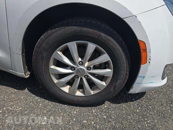 2018 Chrysler Pacifica Touring L 121.6" WB – miniatura 28