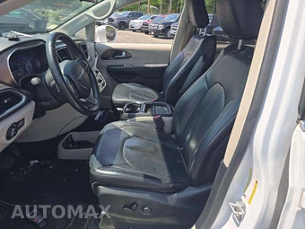 2018 Chrysler Pacifica Touring L 121.6" WB – miniatura 3