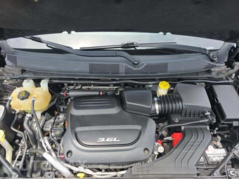 2018 Chrysler Pacifica Touring L Plus 121.6" WB – miniatura 25