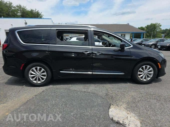 2018 Chrysler Pacifica Touring L Plus 121.6" WB – miniatura 4