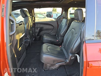 2018 Chrysler Pacifica Touring L Plus 121.6" WB – miniatura 13