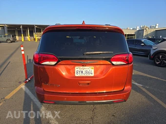 2018 Chrysler Pacifica Touring L Plus 121.6" WB – miniatura 5