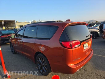 2018 Chrysler Pacifica Touring L Plus 121.6" WB – miniatura 6