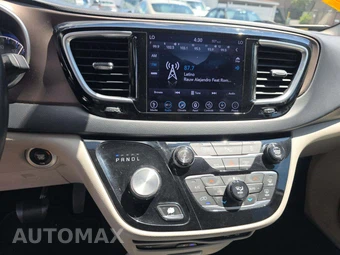 2018 Chrysler Pacifica Touring L Plus 121.6" WB - miniatura 10