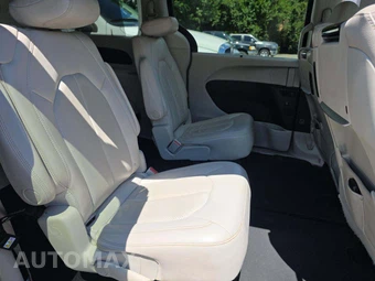 2018 Chrysler Pacifica Touring L Plus 121.6" WB - miniatura 17