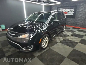 2018 Chrysler Pacifica Touring L Plus 121.6" WB