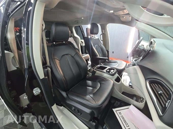 2018 Chrysler Pacifica Touring L Plus 121.6" WB - miniatura 16