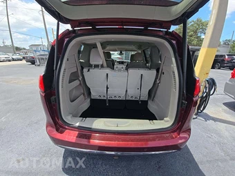 2018 Chrysler Pacifica Touring L Plus 121.6" WB – miniatura 15