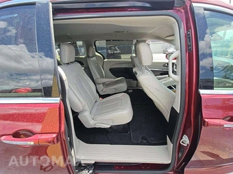2018 Chrysler Pacifica Touring L Plus 121.6" WB – miniatura 17
