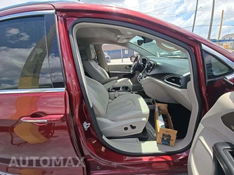 2018 Chrysler Pacifica Touring L Plus 121.6" WB – miniatura 19