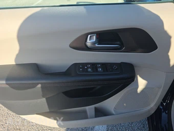 2018 Chrysler Pacifica Touring L Plus 121.6" WB – miniatura 15