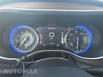 2018 Chrysler Pacifica Touring L Plus 121.6" WB – miniatura 18