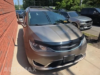 2018 Chrysler Pacifica Touring L Plus 121.6" WB – miniatura 2