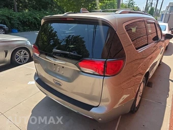 2018 Chrysler Pacifica Touring L Plus 121.6" WB – miniatura 4