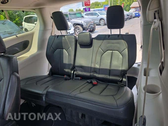 2018 Chrysler Pacifica Touring L Plus 121.6" WB - miniatura 11