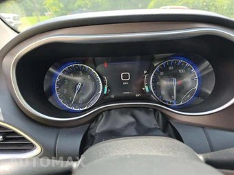 2018 Chrysler Pacifica Touring L Plus 121.6" WB - miniatura 6