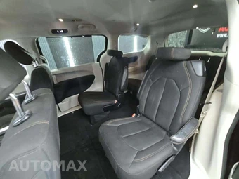 2018 Chrysler Pacifica Touring Plus 121.6" WB – miniatura 10