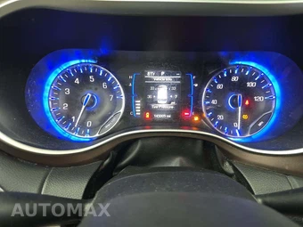 2018 Chrysler Pacifica Touring Plus 121.6" WB – miniatura 6