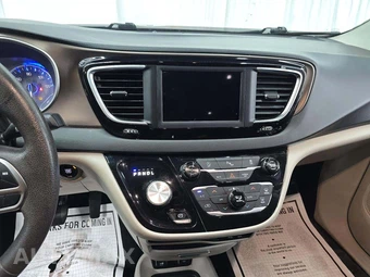 2018 Chrysler Pacifica Touring Plus 121.6" WB – miniatura 7