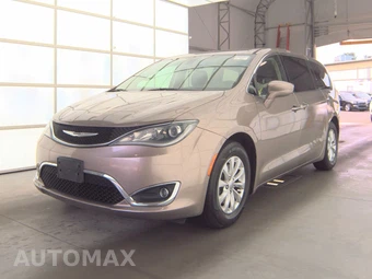 2018 Chrysler Pacifica Touring Plus 121.6" WB