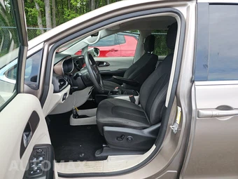 2018 Chrysler Pacifica Touring Plus 121.6" WB – miniatura 7