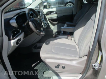 2018 Chrysler Pacifica Touring Plus 121.6" WB - miniatura 11