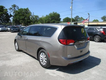 2018 Chrysler Pacifica Touring Plus 121.6" WB - miniatura 2