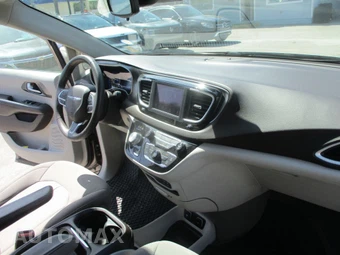 2018 Chrysler Pacifica Touring Plus 121.6" WB - miniatura 27