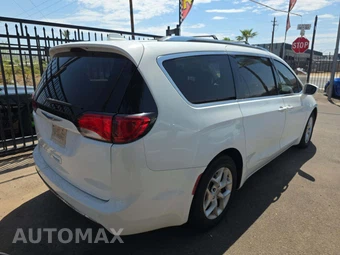 2018 Chrysler Pacifica Touring Plus 121.6" WB – miniatura 3