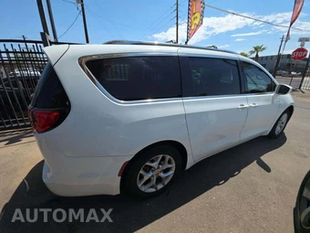 2018 Chrysler Pacifica Touring Plus 121.6" WB – miniatura 4