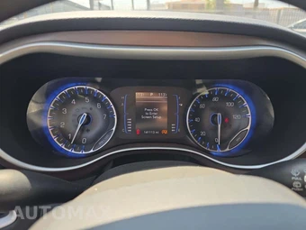 2018 Chrysler Pacifica Touring Plus 121.6" WB – miniatura 9