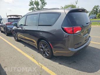 2018 Chrysler Pacifica Touring Plus 121.6" WB – miniatura 6