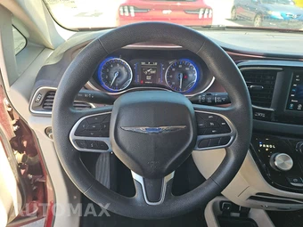 2018 Chrysler Pacifica Touring Plus 121.6" WB - miniatura 10