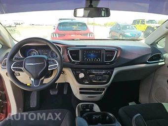 2018 Chrysler Pacifica Touring Plus 121.6" WB - miniatura 11