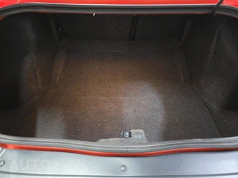 2018 Dodge Challenger 392 HEMI Scat Pack Shaker - miniatura 16