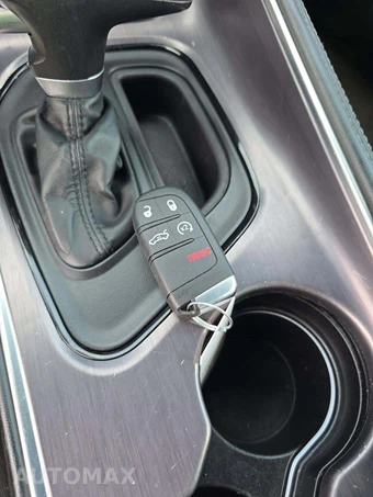 2018 Dodge Challenger R/T - miniatura 8