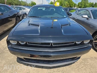 2018 Dodge Challenger R/T Plus – miniatura 2