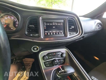 2018 Dodge Challenger SXT – miniatura 10