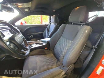 2018 Dodge Challenger SXT – miniatura 6