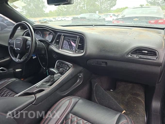 2018 Dodge Challenger SXT – miniatura 11