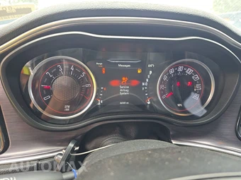 2018 Dodge Challenger SXT – miniatura 12