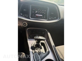 2018 Dodge Challenger SXT - miniatura 14