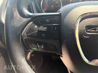 2018 Dodge Challenger SXT - miniatura 37