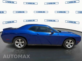2018 Dodge Challenger SXT - miniatura 4