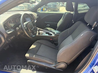 2018 Dodge Challenger SXT - miniatura 9