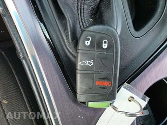 2018 Dodge Challenger SXT - miniatura 8