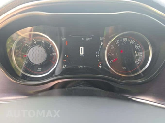 2018 Dodge Challenger SXT - miniatura 9