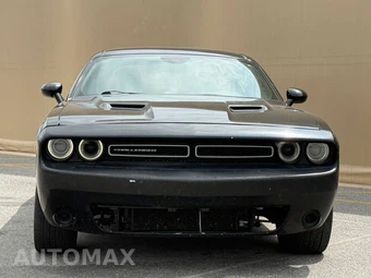 2018 Dodge Challenger SXT - miniatura 3