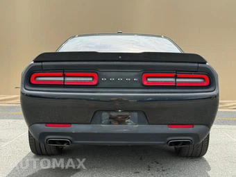 2018 Dodge Challenger SXT - miniatura 4